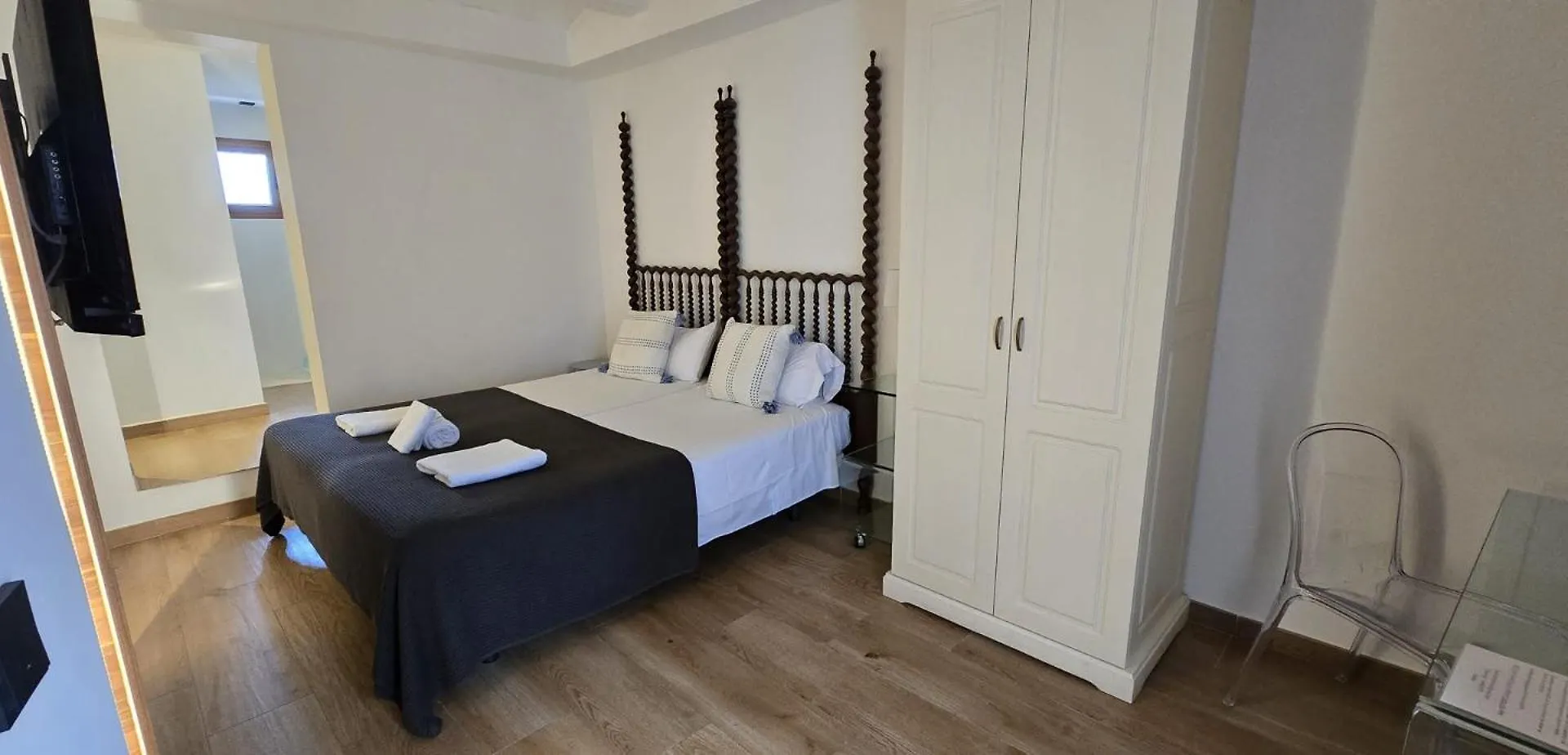 Hotel Ti Central Maria Maria De La Salut